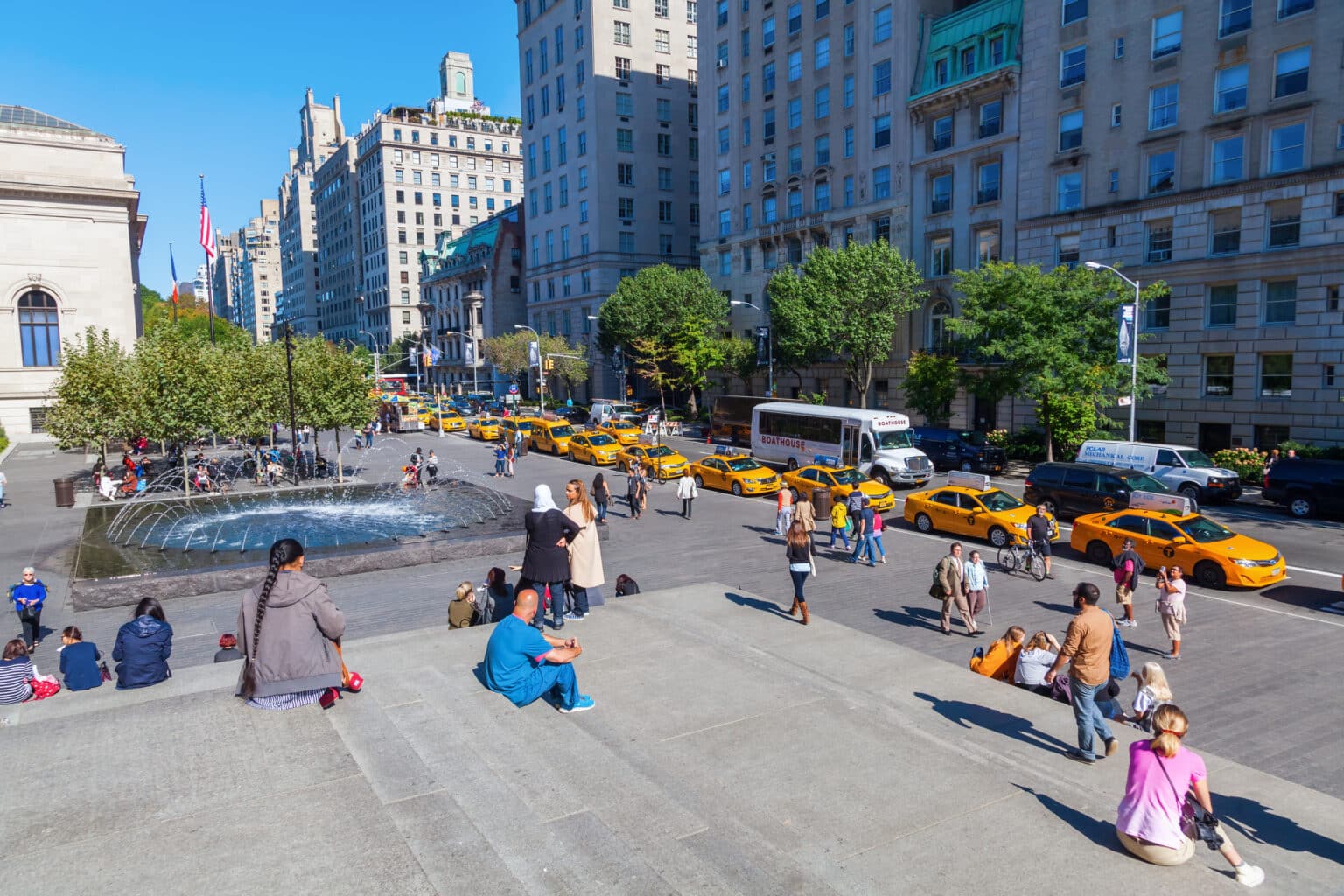 square in front of the Metropolitan Museum of Art, Manhattan, NYC
