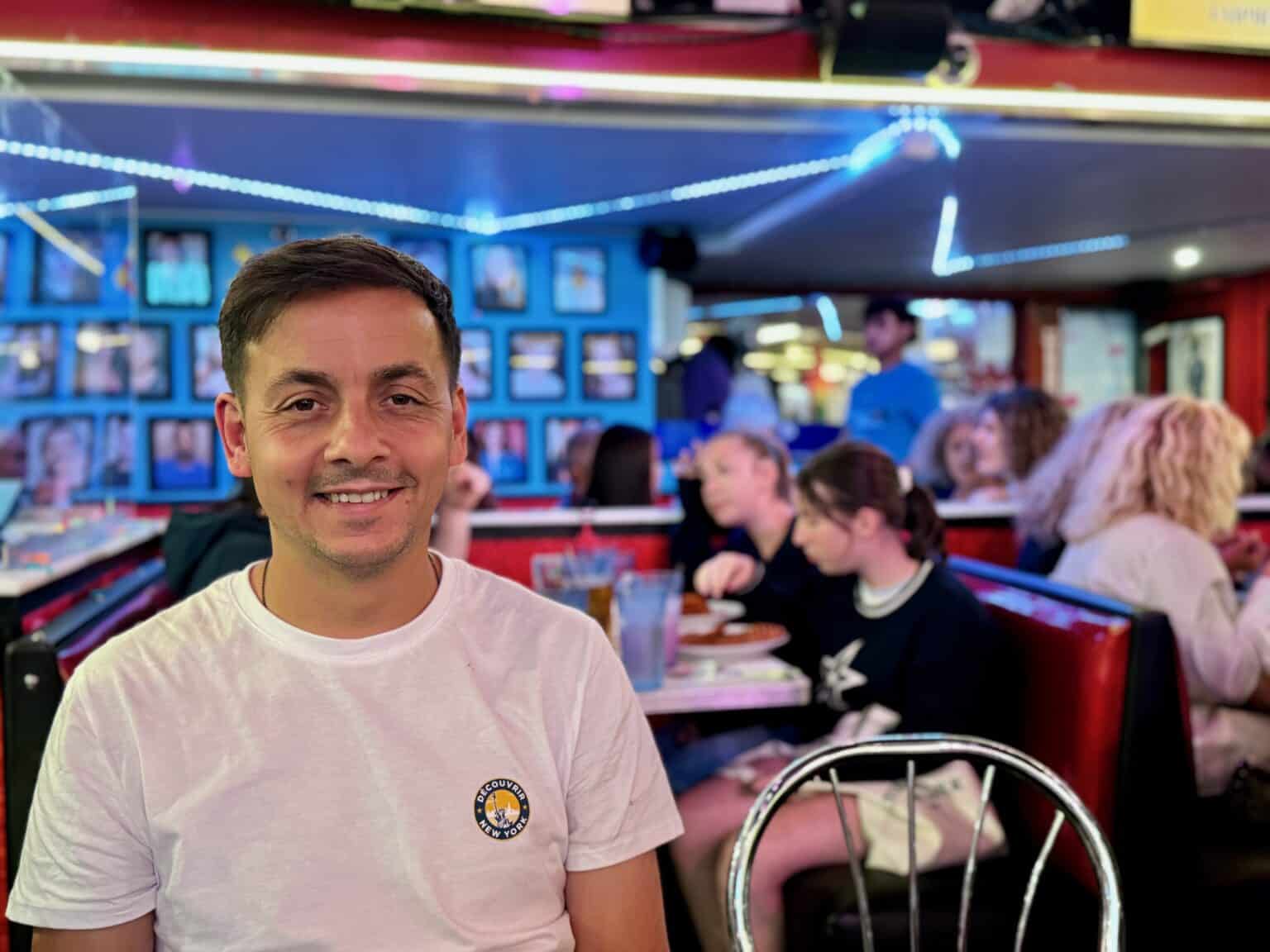 Ellen's Stardust Diner 5