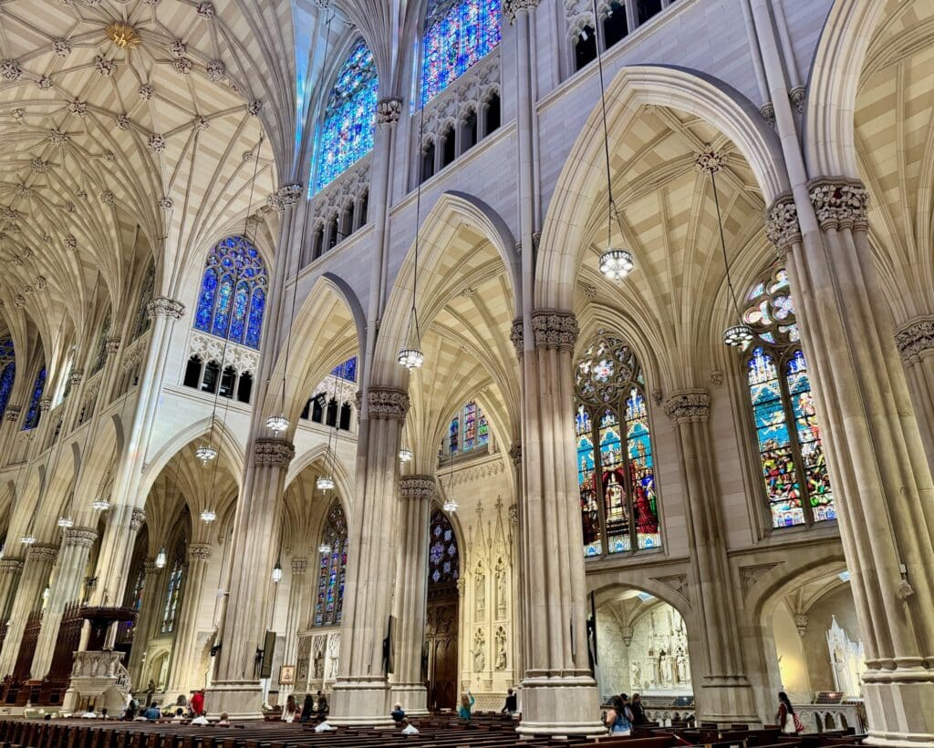 Cathedrale Saint Patrick New York interieur