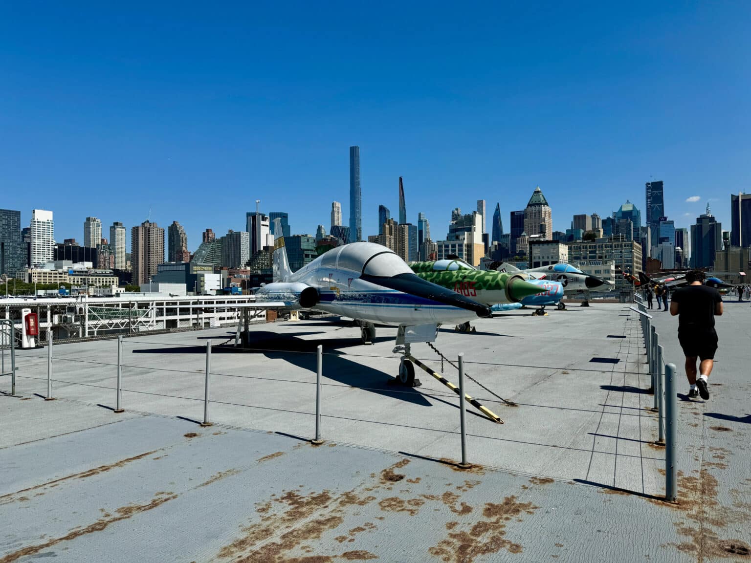 Intrepid Sea Air Space exterieur